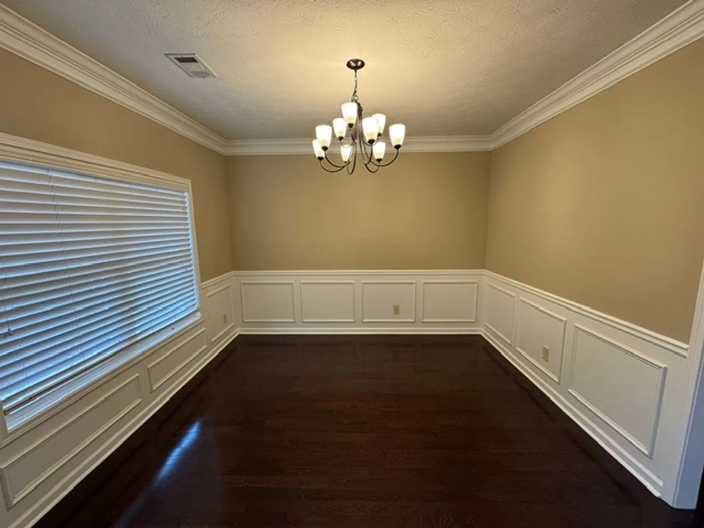 105 Yellow Jacket Court — Photo 3