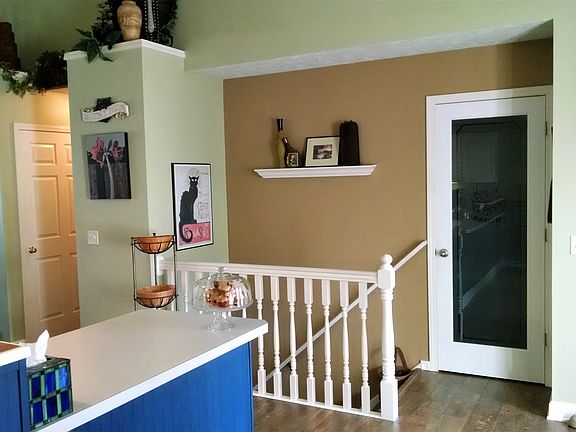 5th image of 14833 Anchor Ct