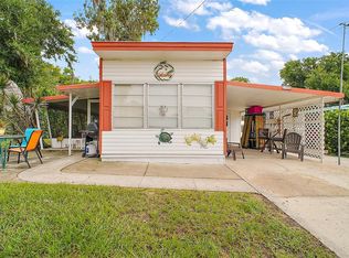 11723 Magnolia Ave, Tavares, FL 32778