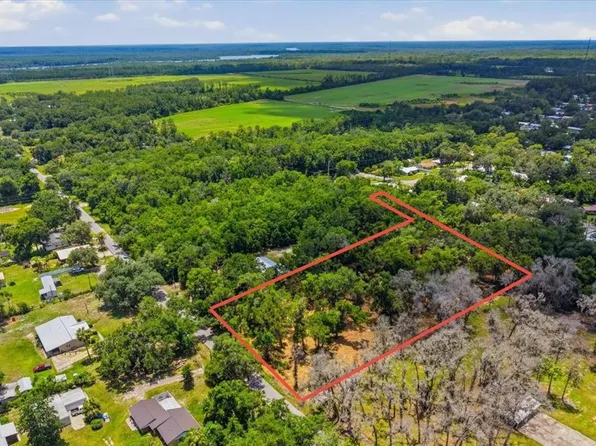 2800 Lundy Rd, Palatka, FL 32177