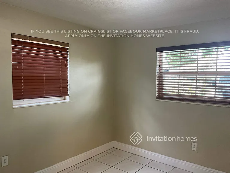 7957 Normandy St — Photo 13