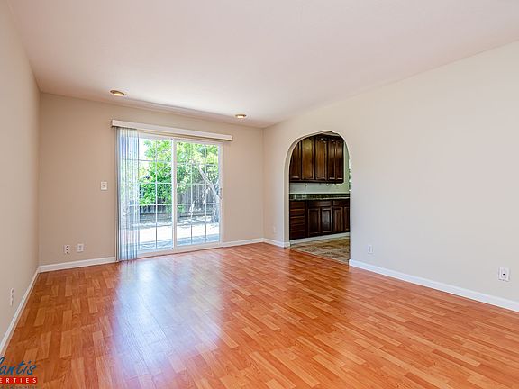 2nd image of 2109 Avenida De Las Flores