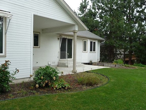 5th image of 5100 E Shoreline Dr