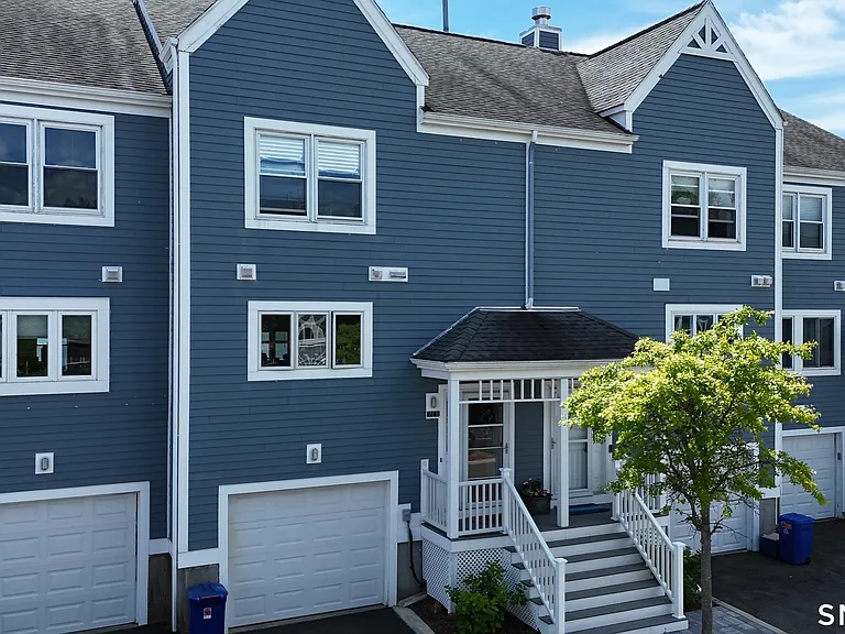 72 Cosey Beach Ave #3 — Photo 11
