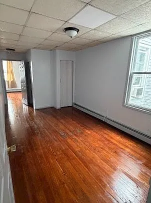 98 Andrew St N #3 — Photo 8