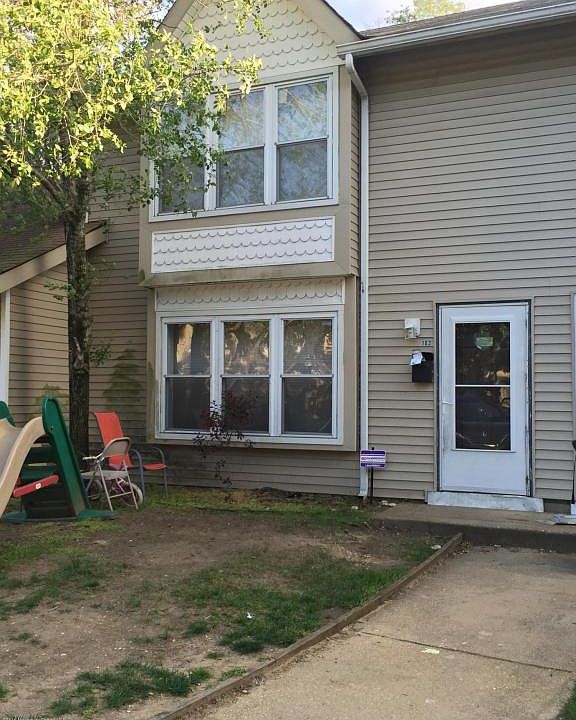 1st image of 103 Tudor Ct
