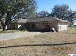 161 E Ward St, Goliad, TX 77963