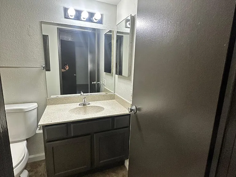 Cedar Creek Condominiums — Photo 81
