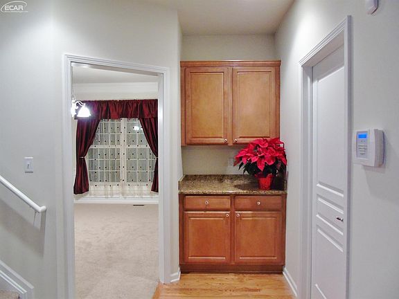 5th image of 6078 Quartz Ln