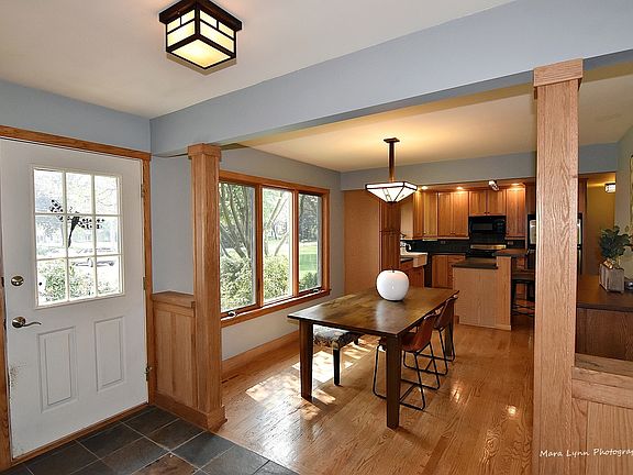 3rd image of 1019 Woodland Ave