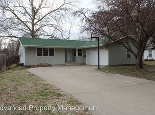 807 Pine St, Wamego, KS 66547