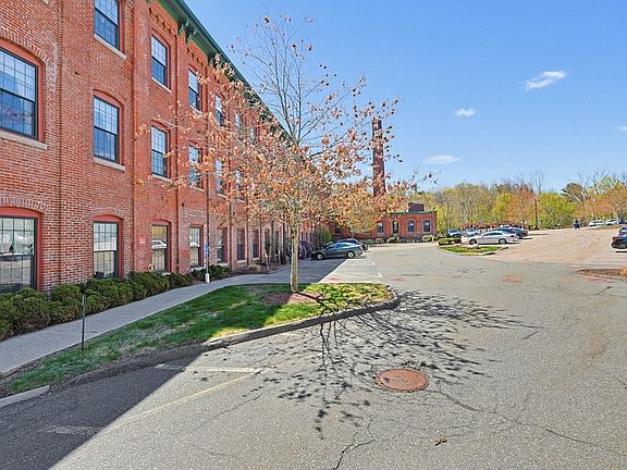 3rd image of 1511 Main St #Cph9