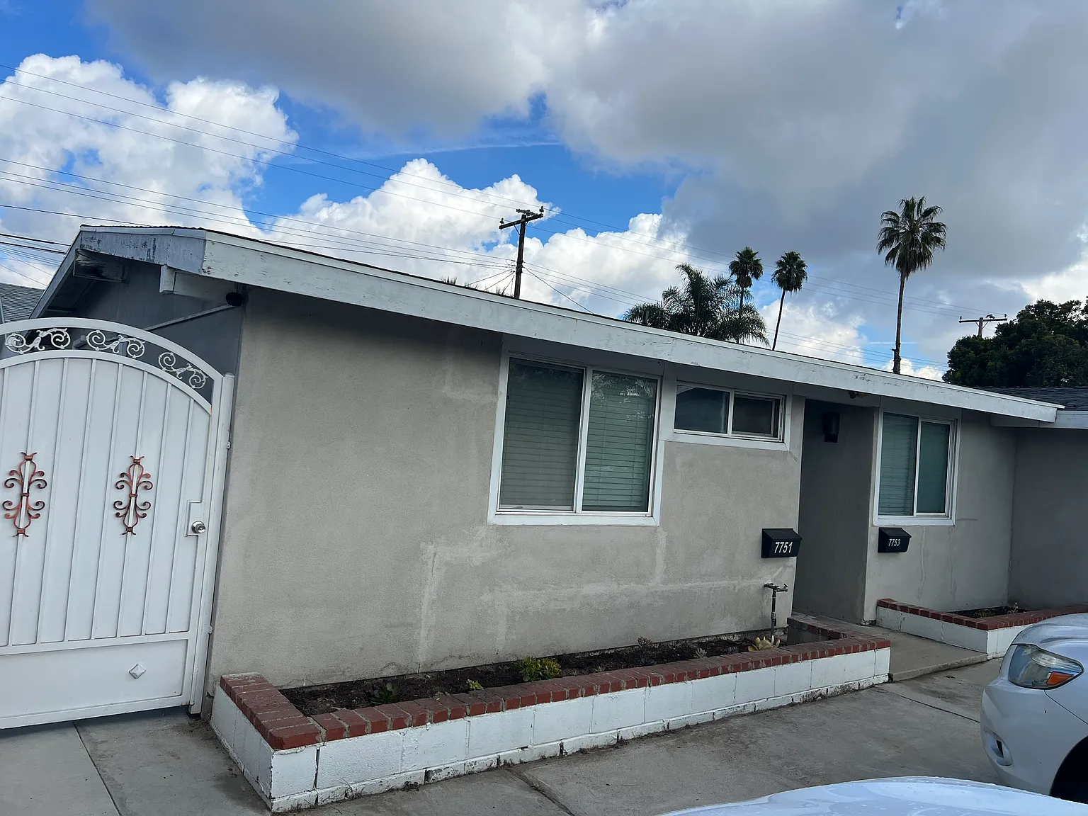 3 bed, 1080 sqft, $3,200 — Photo 2