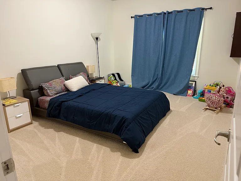 1055 Walters Cir — Photo 8