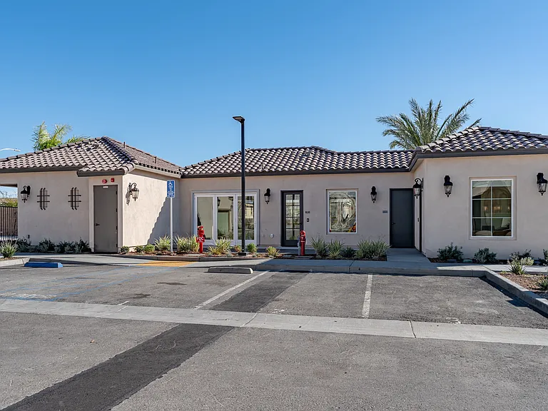 Glen at Fontana Homes — Photo 28