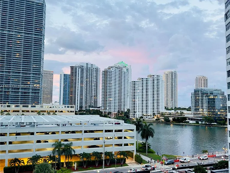 825 Brickell Bay Dr #847 — Photo 9