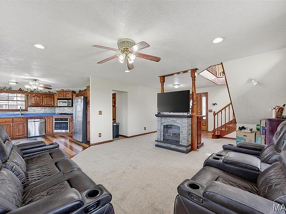 5th image of 33992 Garrett Rd