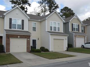 8339 Hollister Hills Dr, Raleigh, NC 27616