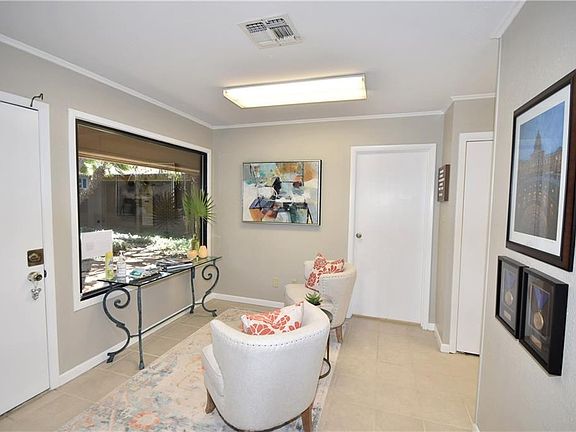 3rd image of 101 Cedar Dr Suite D