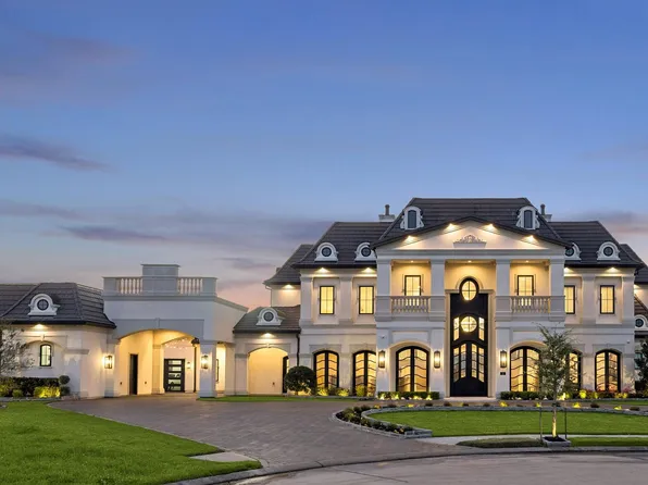 10 Castle Terrace Ln, Richmond, TX 77469