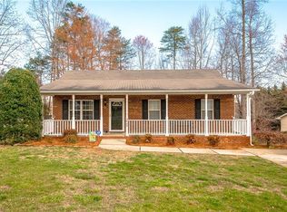 5465 Springhouse Farm Rd, Winston Salem, NC 27107