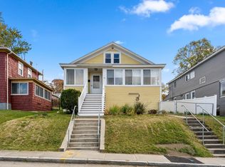 14 Indian Lake Pkwy, Worcester, MA 01605