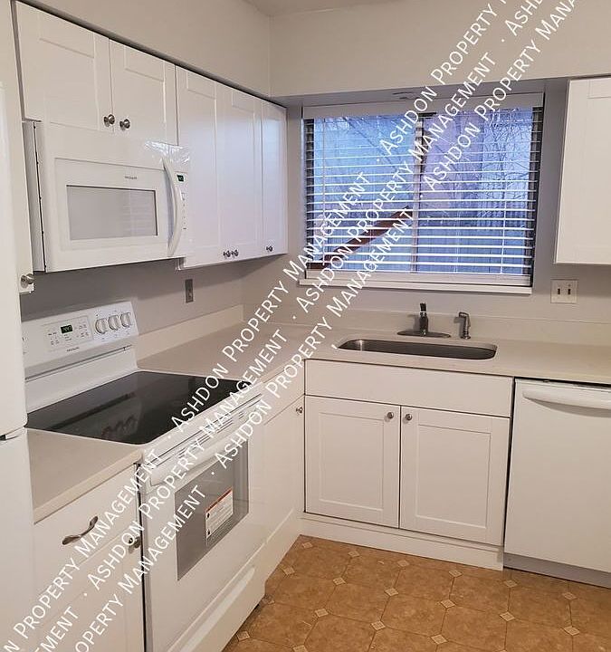 1st image of 3963-3983 W 89th Way