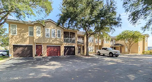 10075 Gate Pkwy N Photo 1