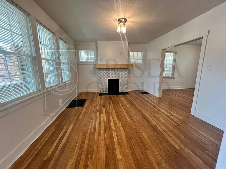 145 Catskill Ave — Photo 9