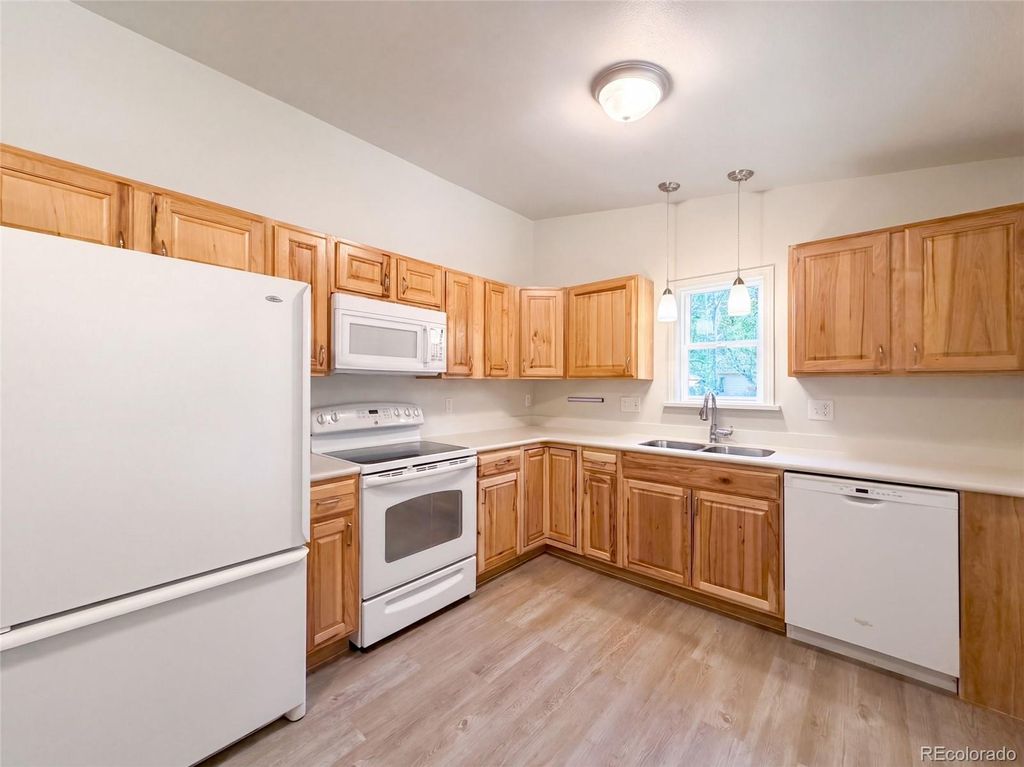 1320 Westward Drive