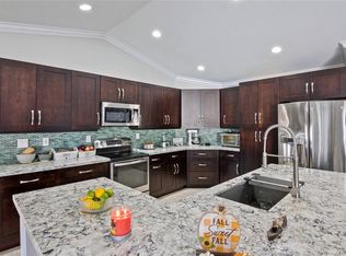 4725 NW 99th Ln, Pompano Beach, FL 33076