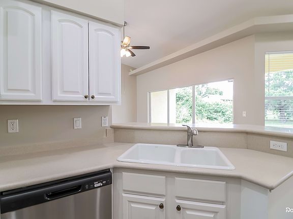 3rd image of 3712 12th St SW