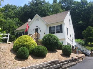 58A Glen Rd, Sandy Hook, CT 06482