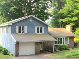 10 Frost Ln, Hadley, MA 01035