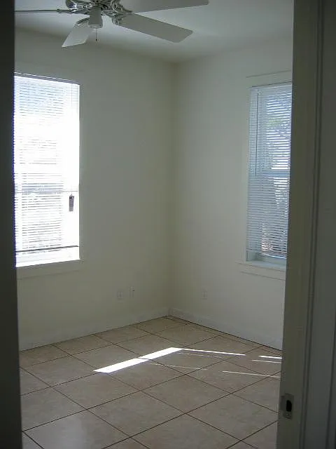2 bed, 800 sqft, $3,150 — Photo 4