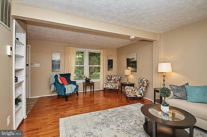 3 bed, 1520 sqft, $3,000 — Photo 2
