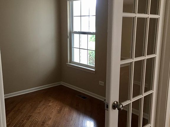 2nd bedroom/den