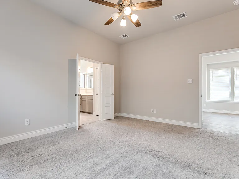 9504 Longhorn Ln — Photo 19