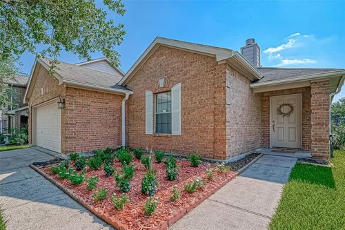 Welcome to your HOME AWAY FROM HOME! - 7910 Black Bird Ln