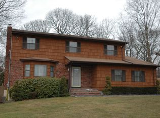 248 Avenue B, Ronkonkoma, NY 11779