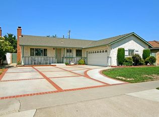 4405 Oakfield Ave, Santa Ana, CA 92703