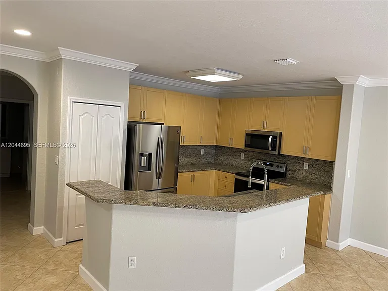 15431 SW 39th Ter — Photo 9