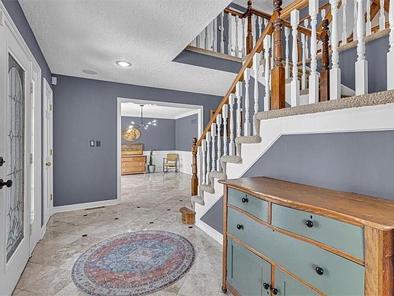 3rd image of 1308 NE Sunny Creek Ln
