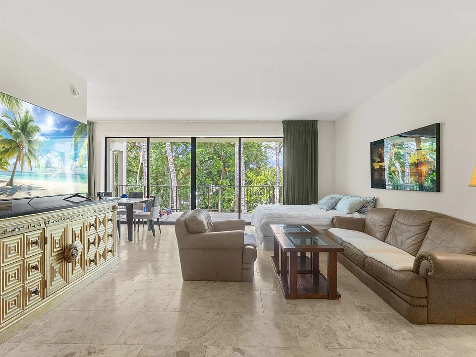 4999 Kahala Ave #204