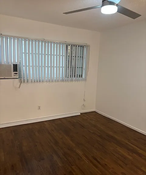 611 N Flores St #2 — Photo 11