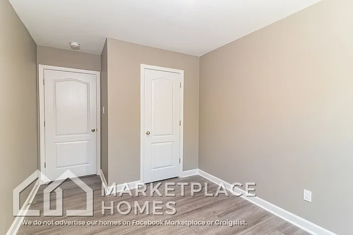 900 W 23rd St — Photo 14