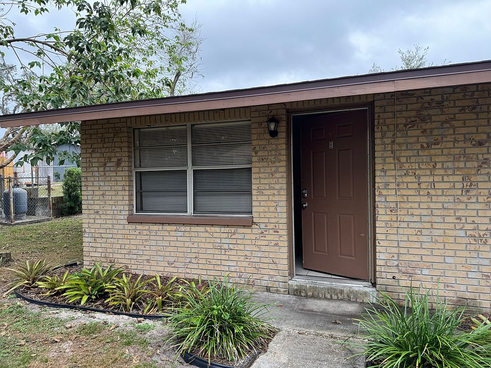 1st image of 9314 Eastfield Rd #9320