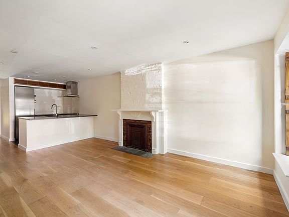 2nd image of 726 Macon St #1