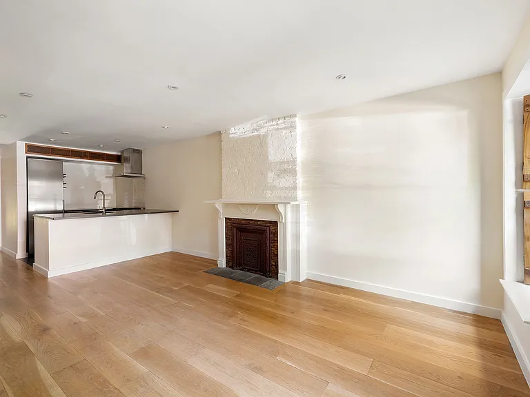 726 Macon St #1 — Photo 2