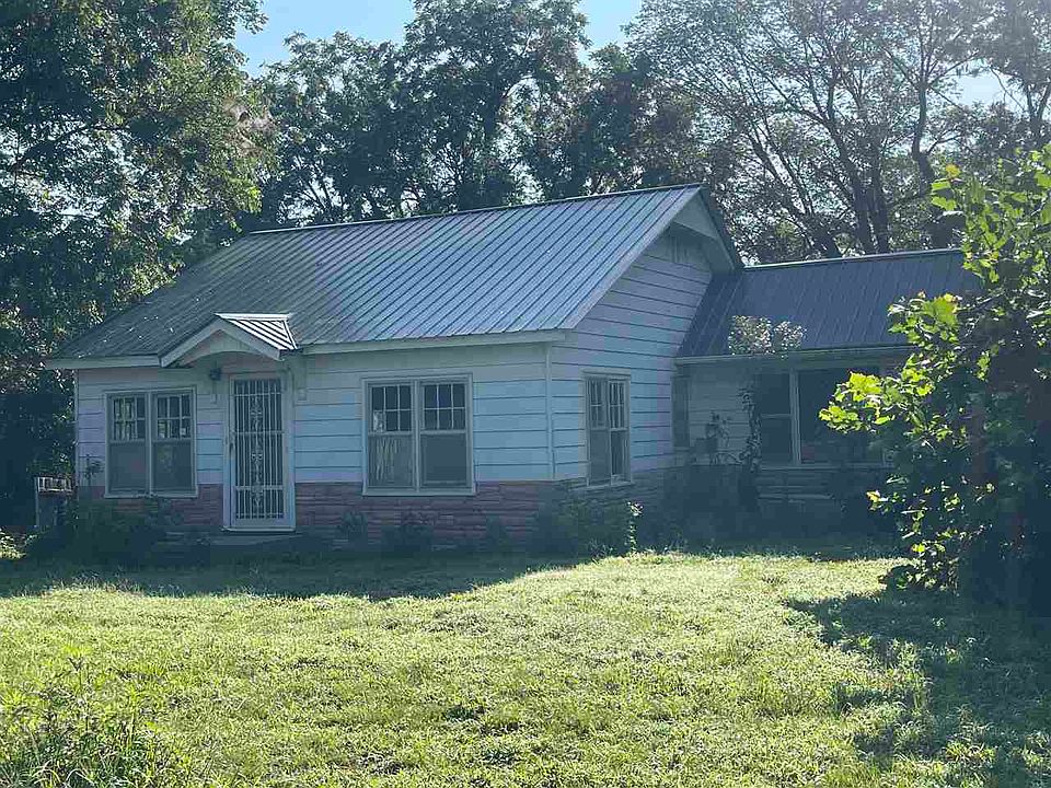 2nd image of 1201 N Oak Grove Rd